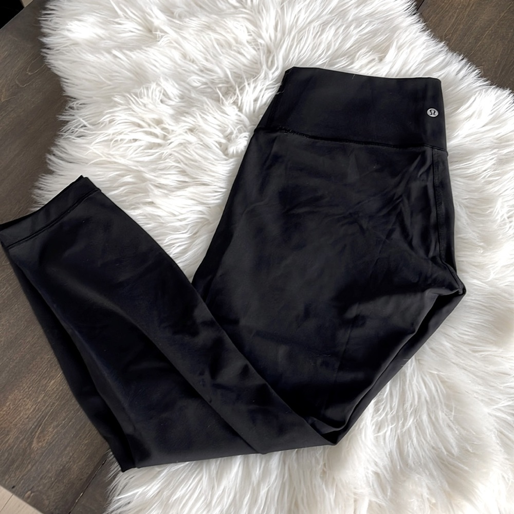 Lululemon High Rise Luxtreme Wunder Unders - Picture 1 of 3